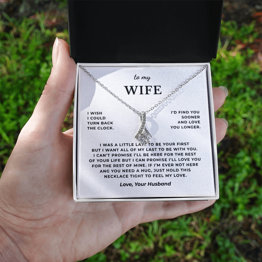 To My Wife Interlocking Hearts Necklace