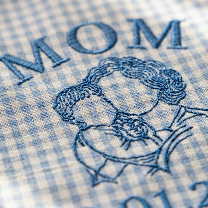 Personalized “MOM” Linen Apron – Custom Embroidered Gift for Mother
