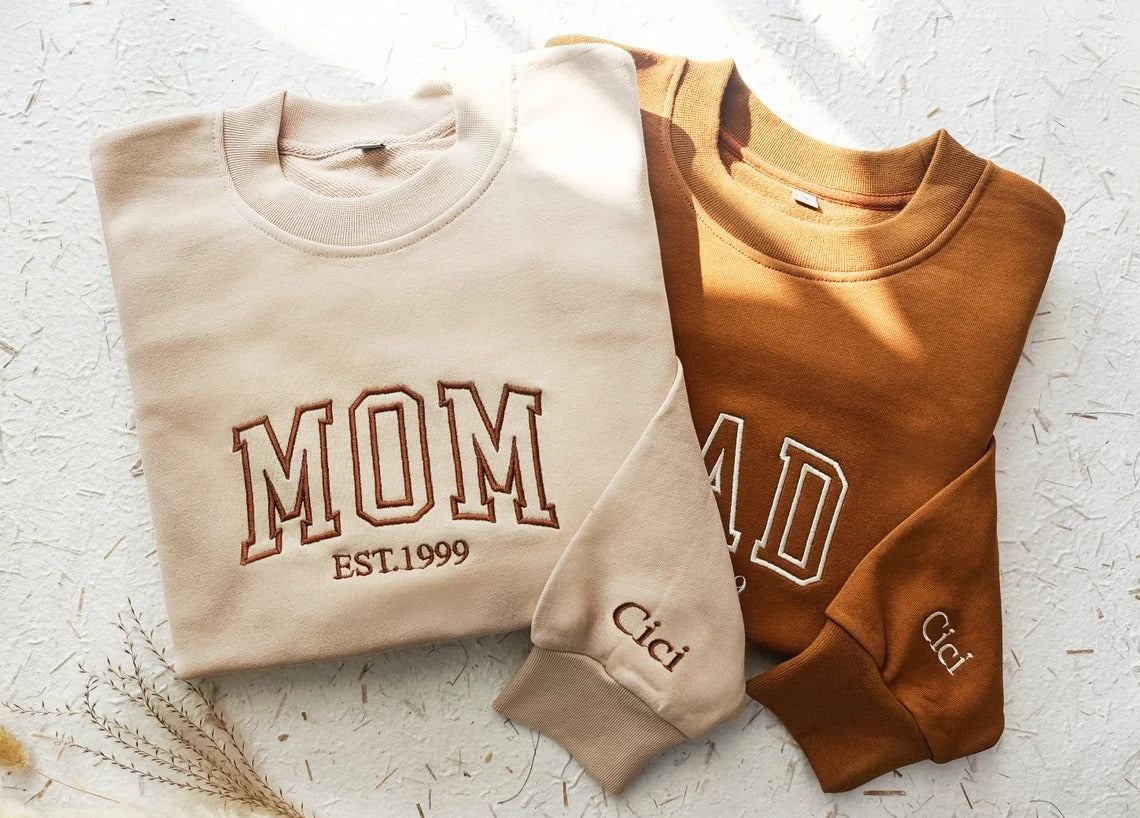 Personalized Embroidered Mom Dad Hoodie Sweatshirt T-Shirt