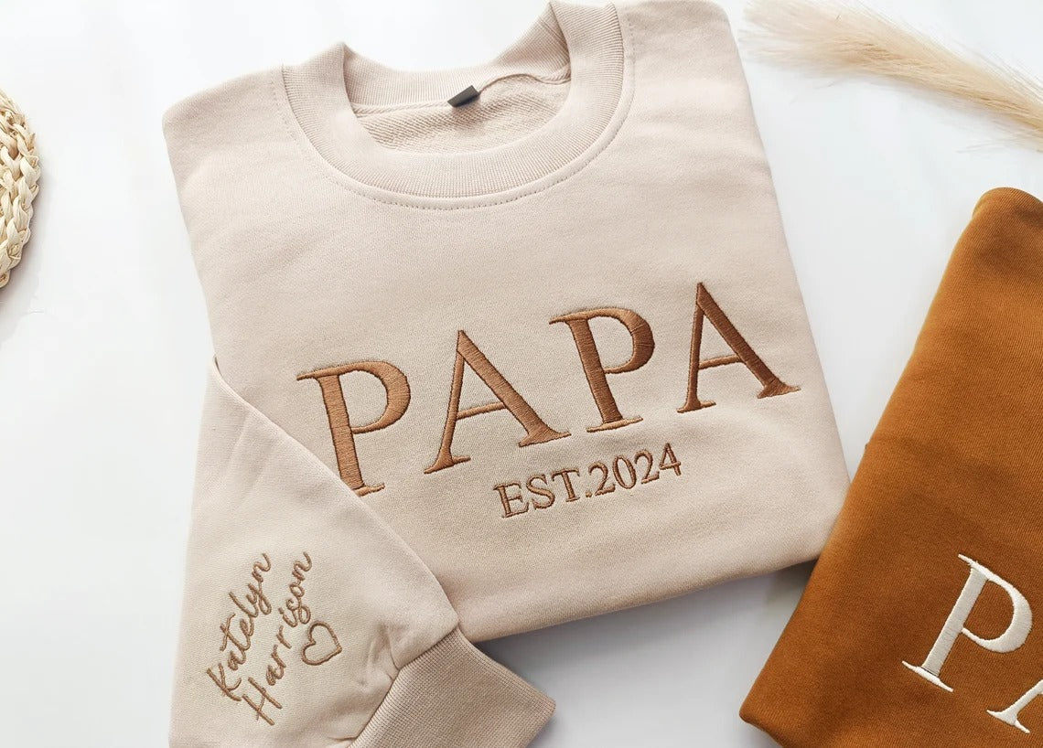 Personalized Embroidered Mom Dad Hoodie Sweatshirt T-Shirt