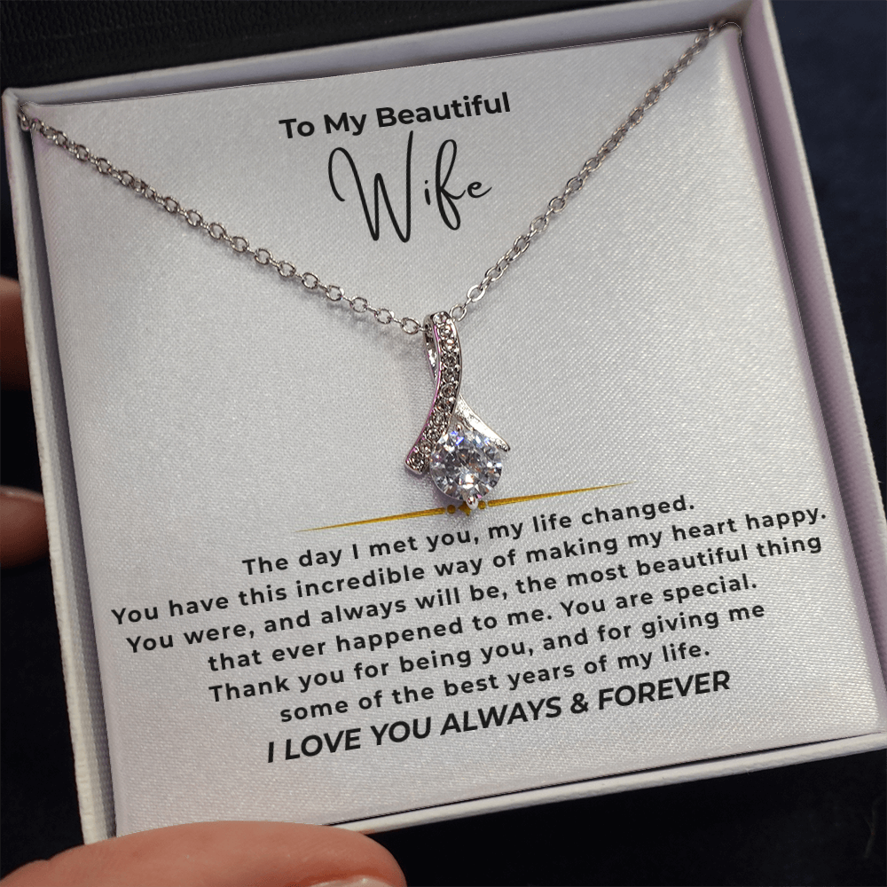 To My Beautiful Wife Interlocking Hearts Necklace