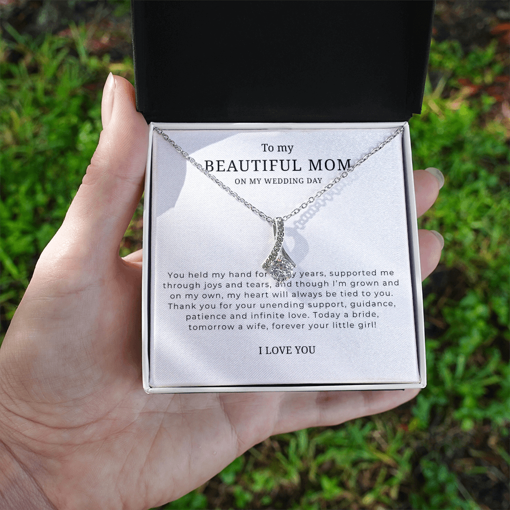 To My Beautiful Mom On My Wedding Day Interlocking Hearts Necklace