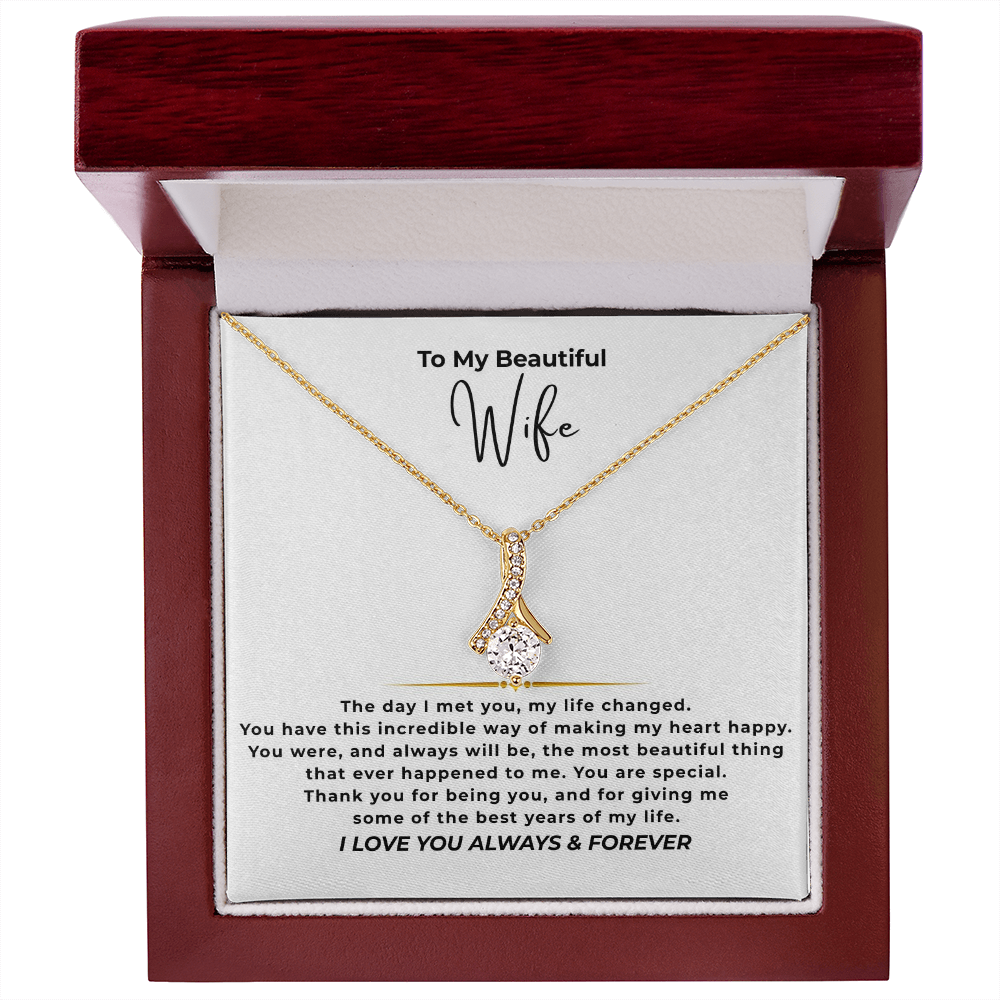 To My Beautiful Wife Interlocking Hearts Necklace