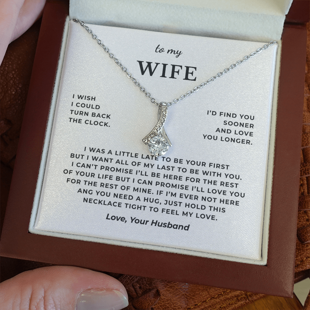 To My Wife Interlocking Hearts Necklace