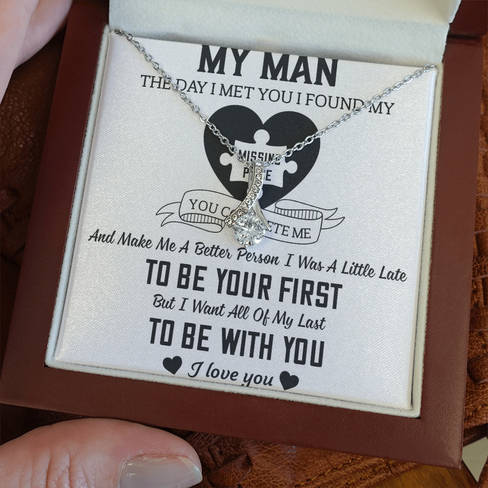 To My Man Alluring Beauty Necklace