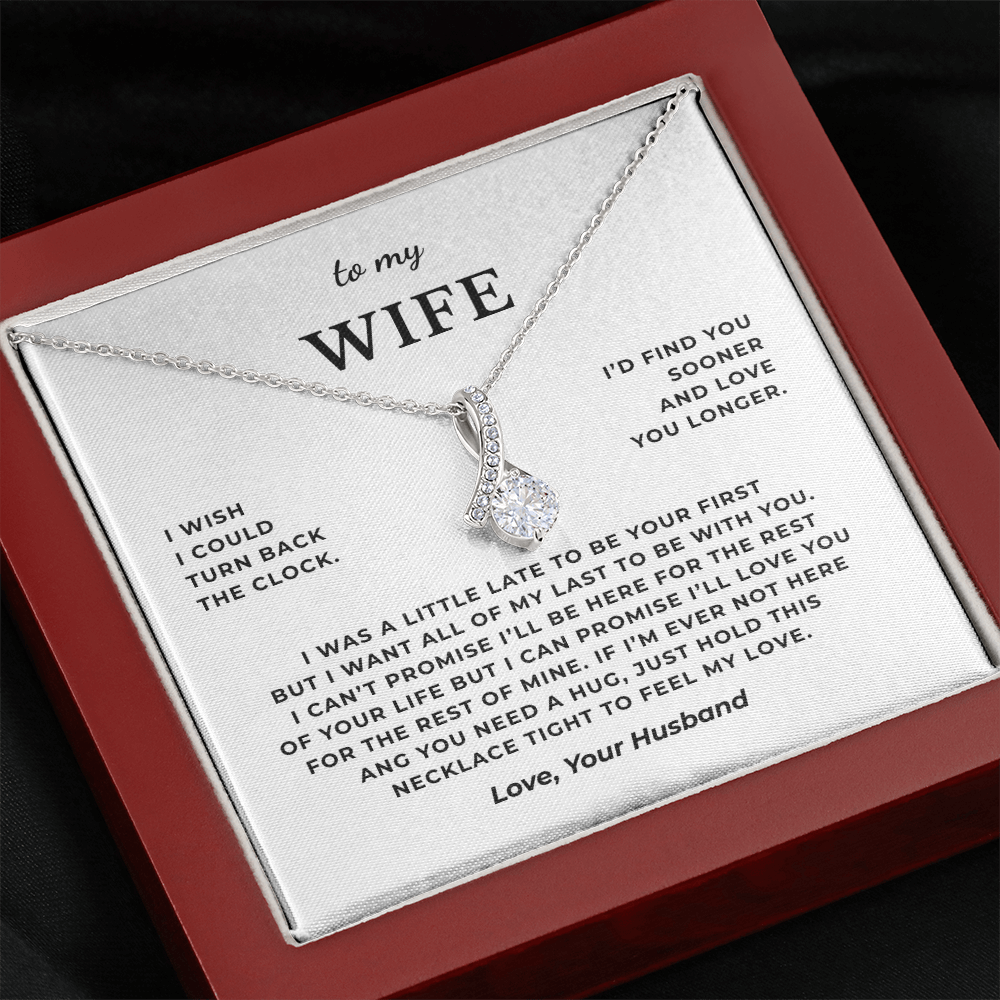 To My Wife Interlocking Hearts Necklace