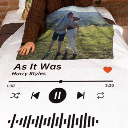 Personalized Music Blanket with Photo & Favorite Song – Great Gift for Couples Boyfriend Girlfriend Christmas
